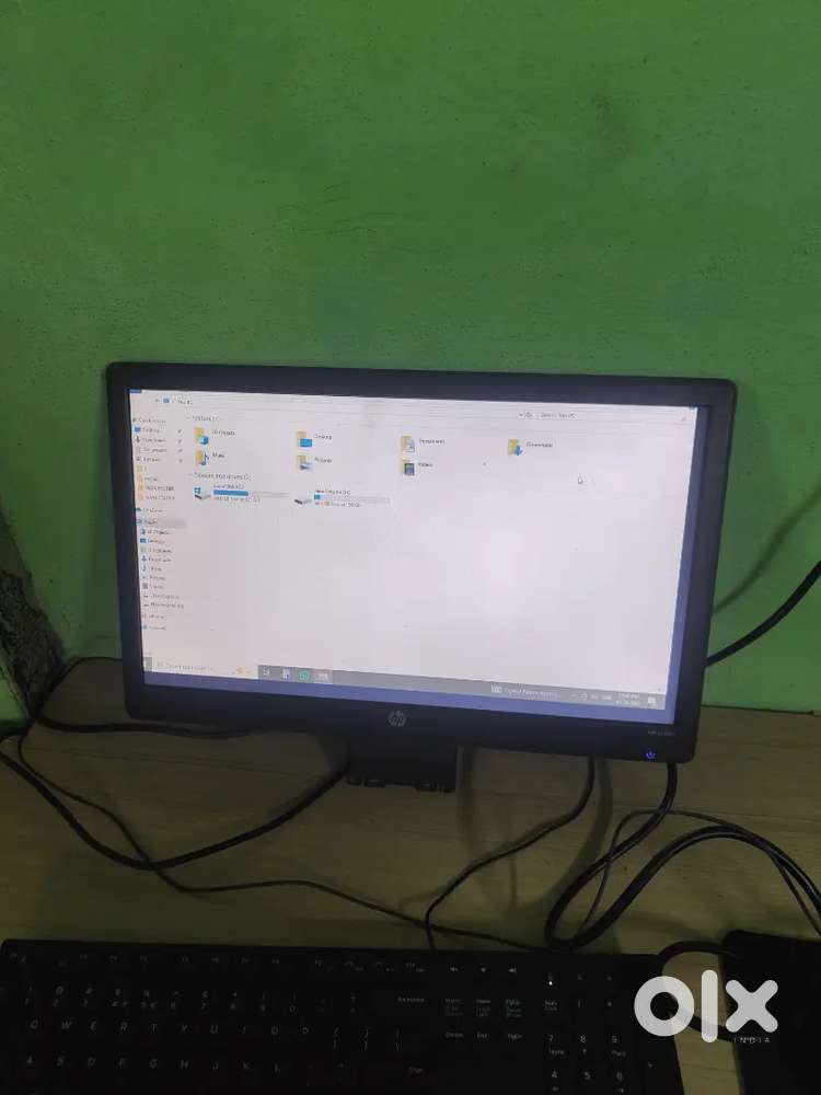 Hp monitor 19 inch full working any interested msg me