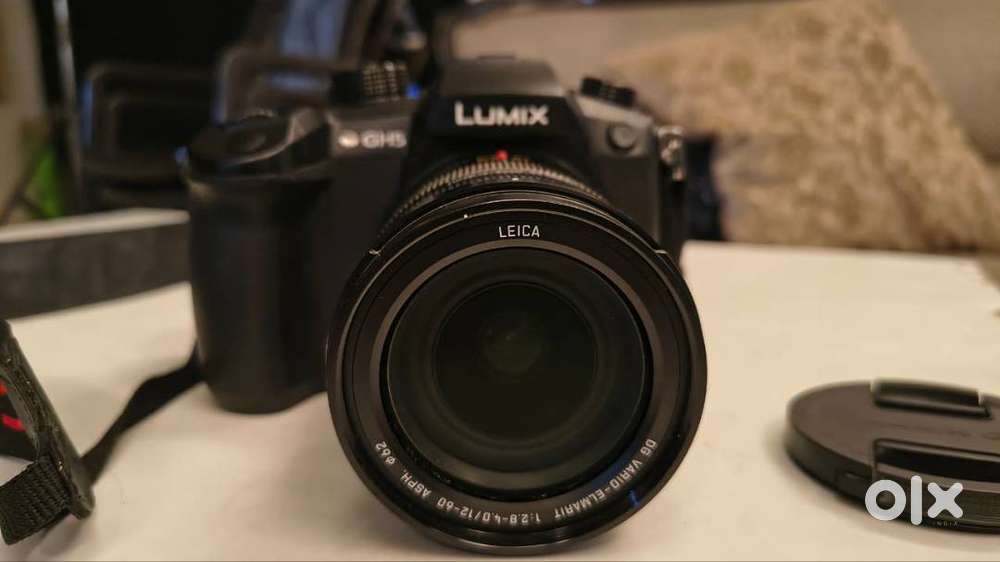 Panasonic Lumix GH5 with Leica 12–60mm f/2.8–4.0 Lens(Excellent Cond.)