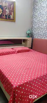 Budget-Friendly PG near CP– Walk to Metro & Railway station