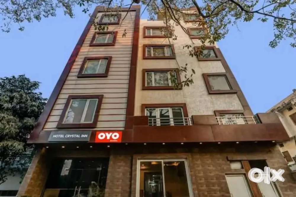 तुरंत कॉल करें होटल में सीधे काम करने के लिए पुरुष और महिला दोनों