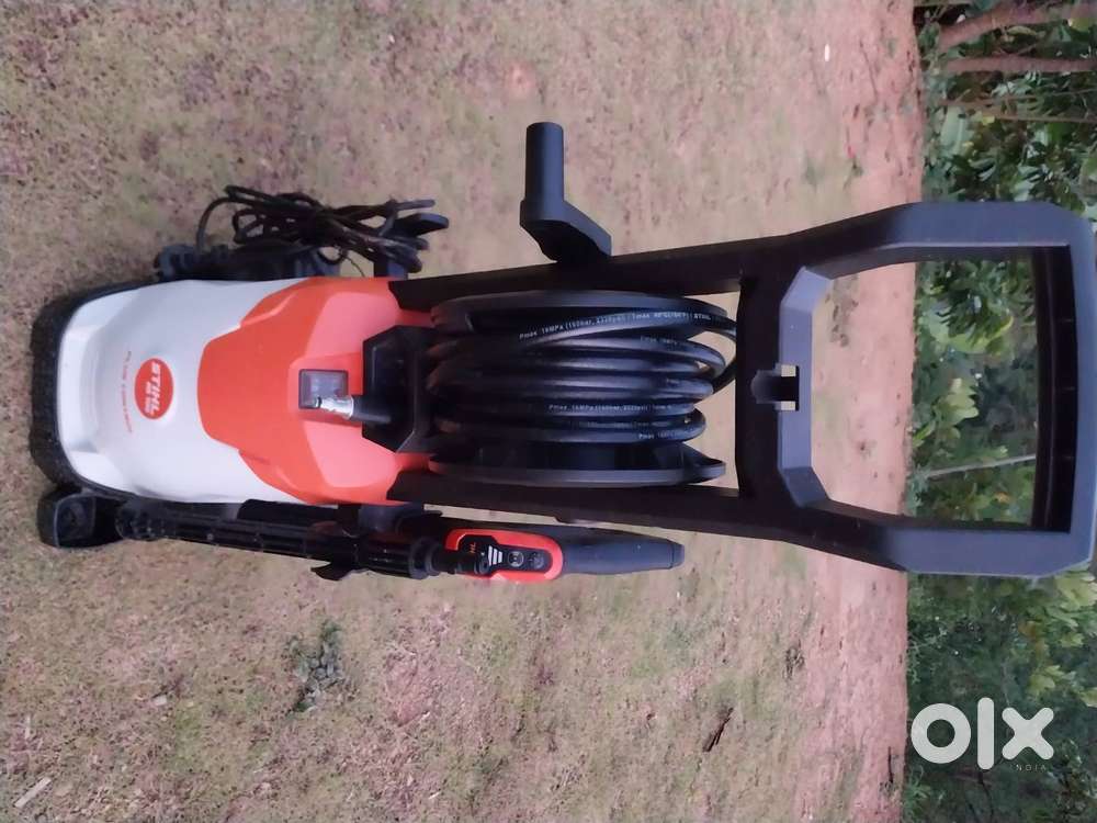 AC car. With window garnish