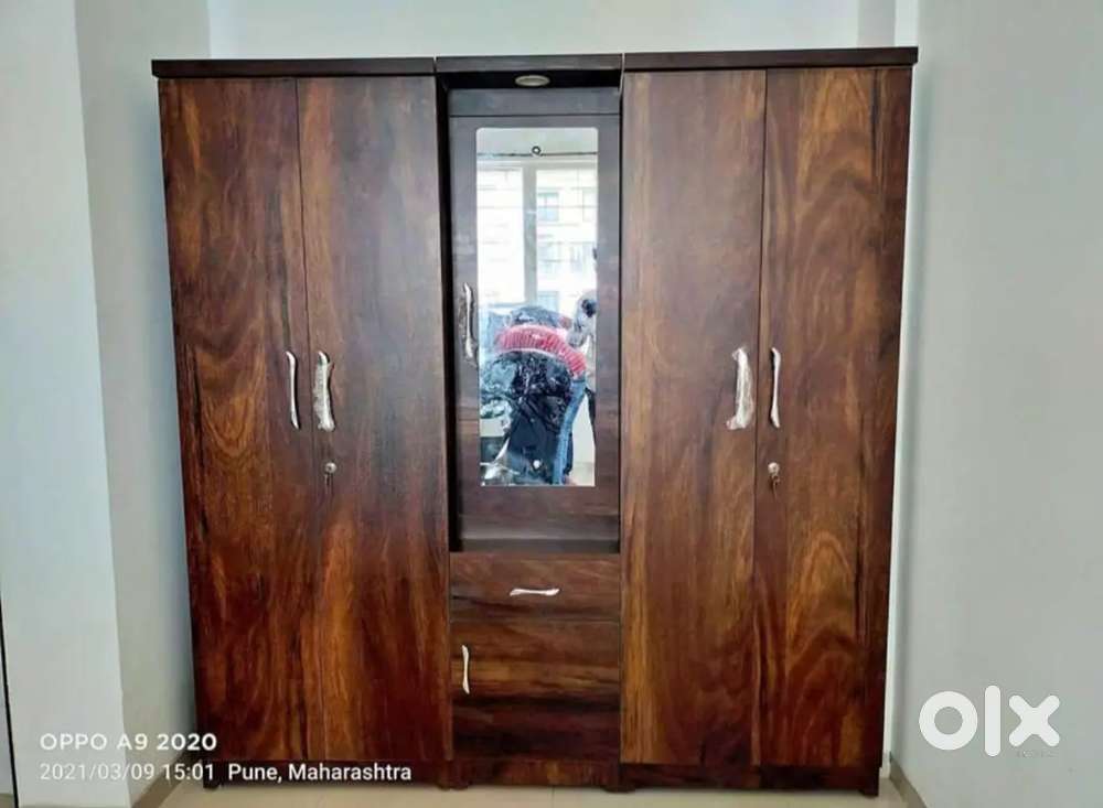 5Door Almirah Factory Sale