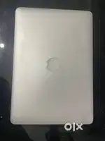 Apple macbook pro     500 gb