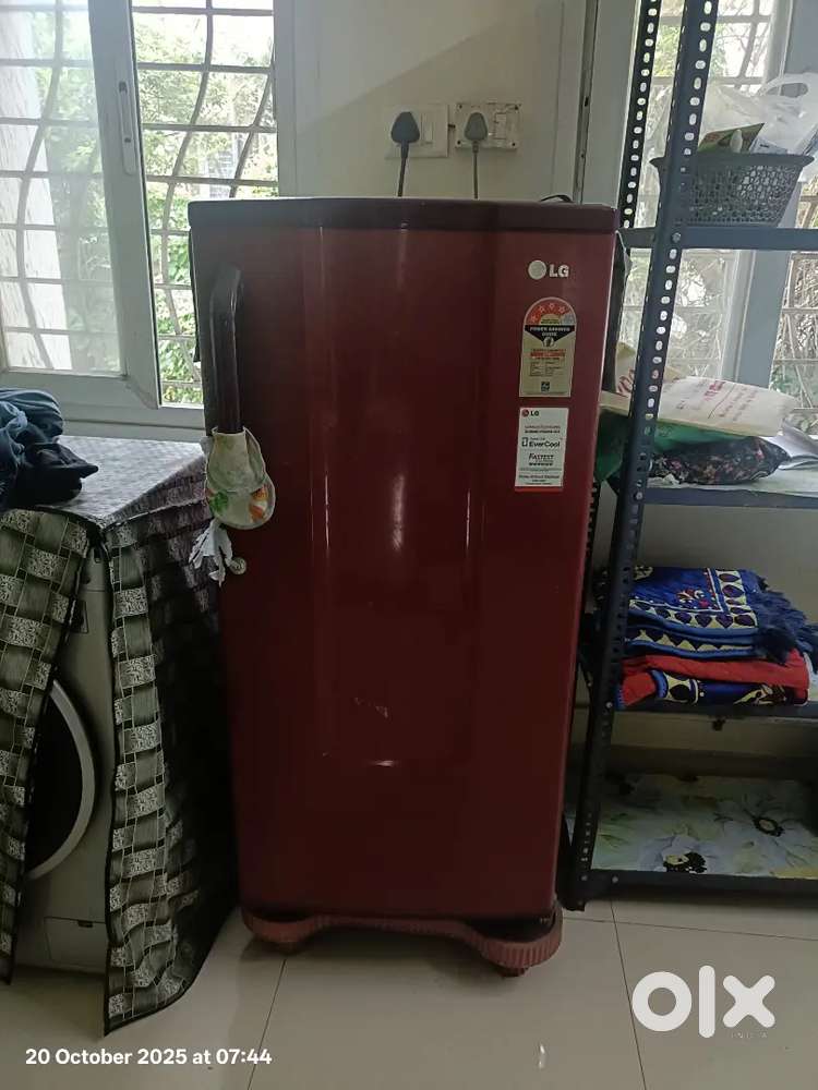 FRIDGE 185 ltr