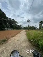 10,8,6,7 cent plot available in kundara