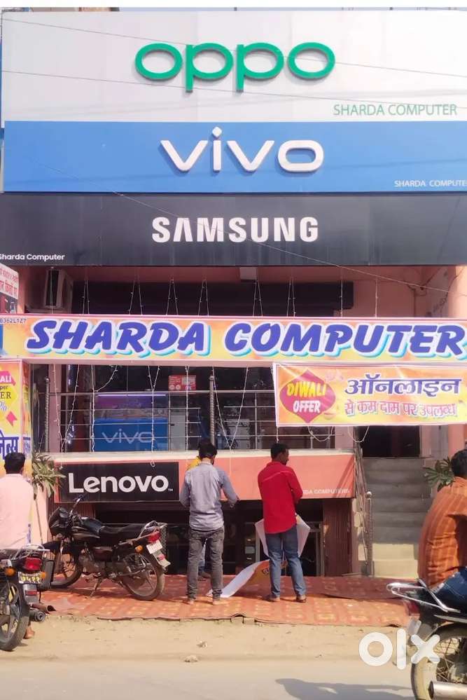 30×30 ke 3 haal khali hi wo bhi main bazar phaphmau me