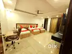 PG Near Cyber Hub, Dell, Care Health, Rapid Matro, Amerikan Express