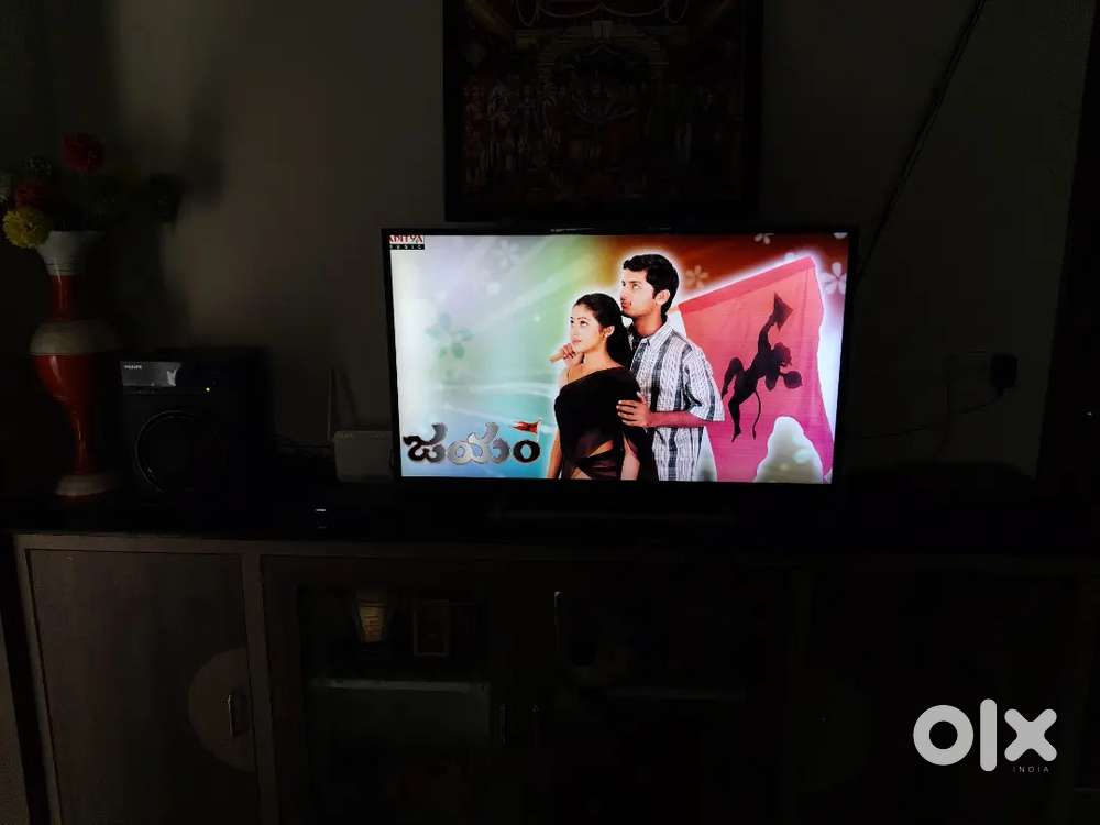 SONY TV with  speakers.