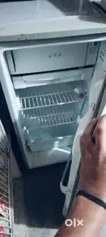 186 litter capacity single door fridge LG company proper working