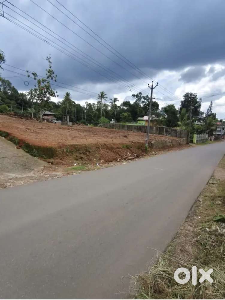 പത്തനാപുരം-മഞ്ചള്ളൂരിനും,കുണ്ടയത്തിനും മദ്ധ്യേ 70 സെന്റ് വില്പനയ്ക്ക്