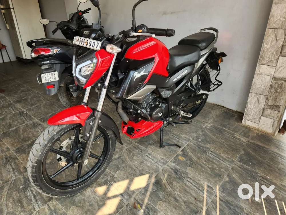 Tvs raider