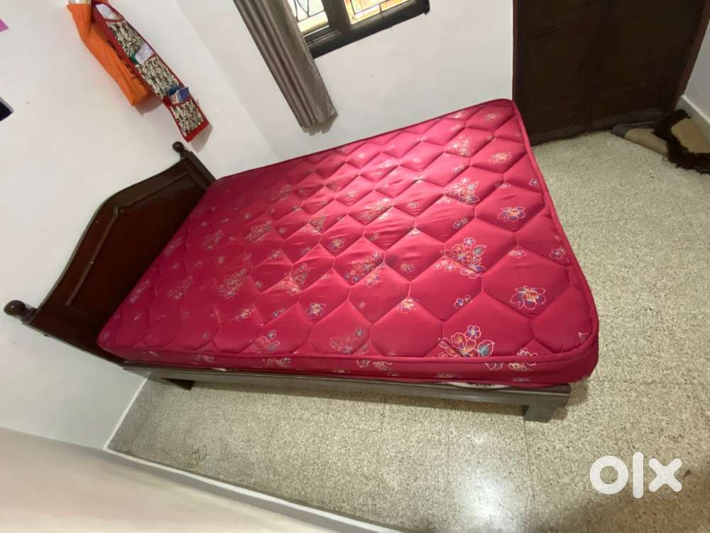 Kurl-On 6-inch Mattress with Cot – 72x48 Size – Good Condition