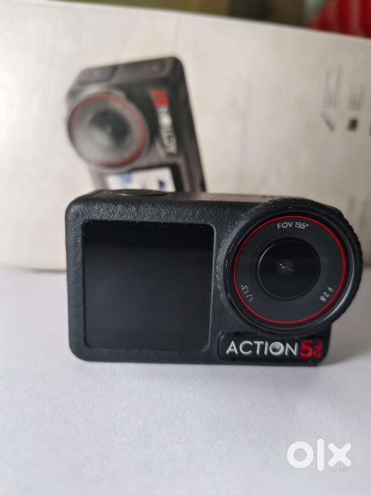 DJI Action 5 Pro Adventure Combo