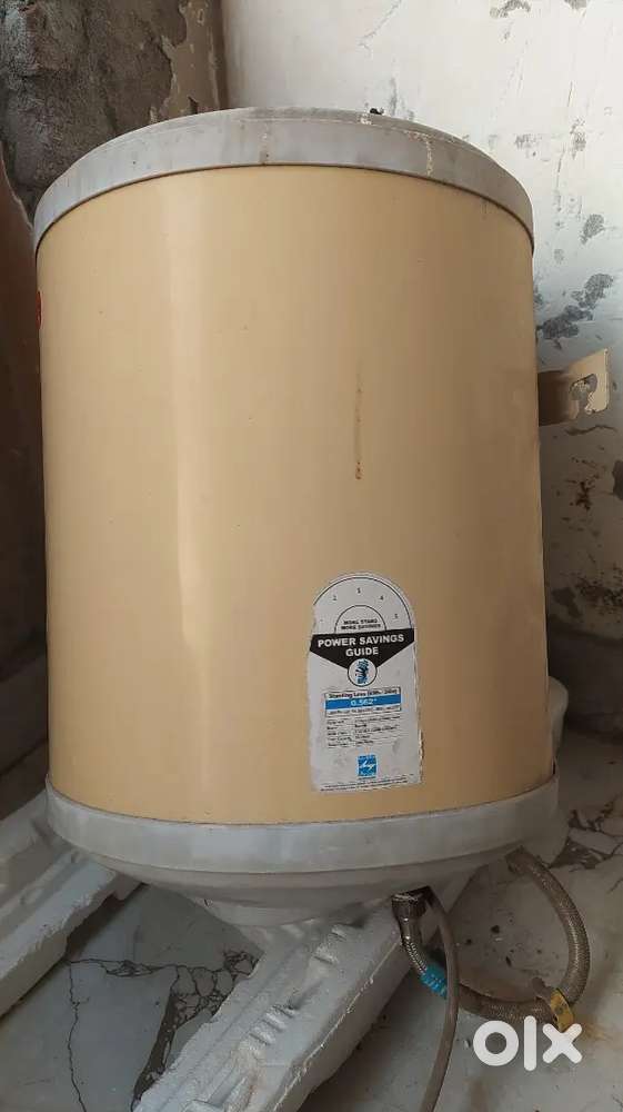 Racold 25Ltr storage water Geyser 2000 watts rates power