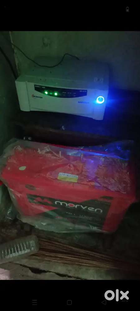 New invertor and bettry 1 month old 3 year warrenty bettry