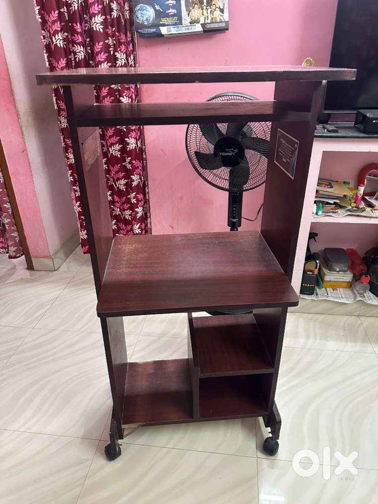 Trolly Computer Table