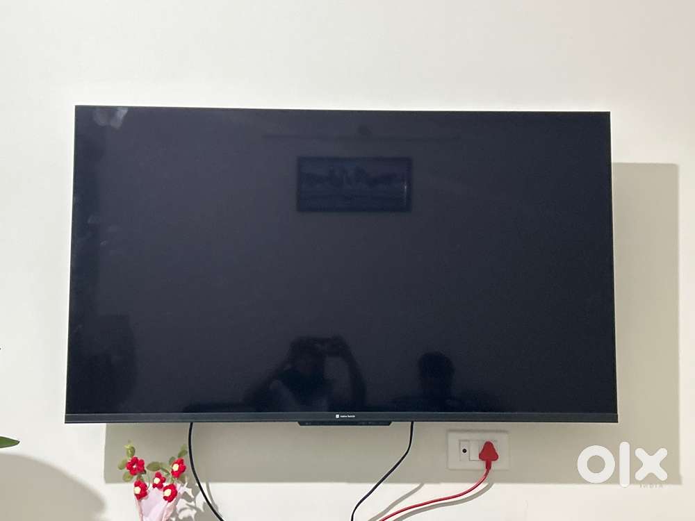 Tv set of relame techlife with warranty only 3 months used