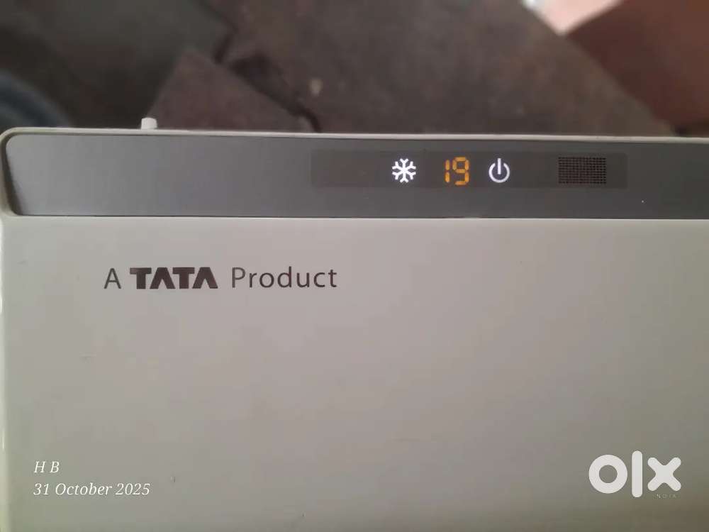 1ton voltas 3 star ac, fitting available, good working condition