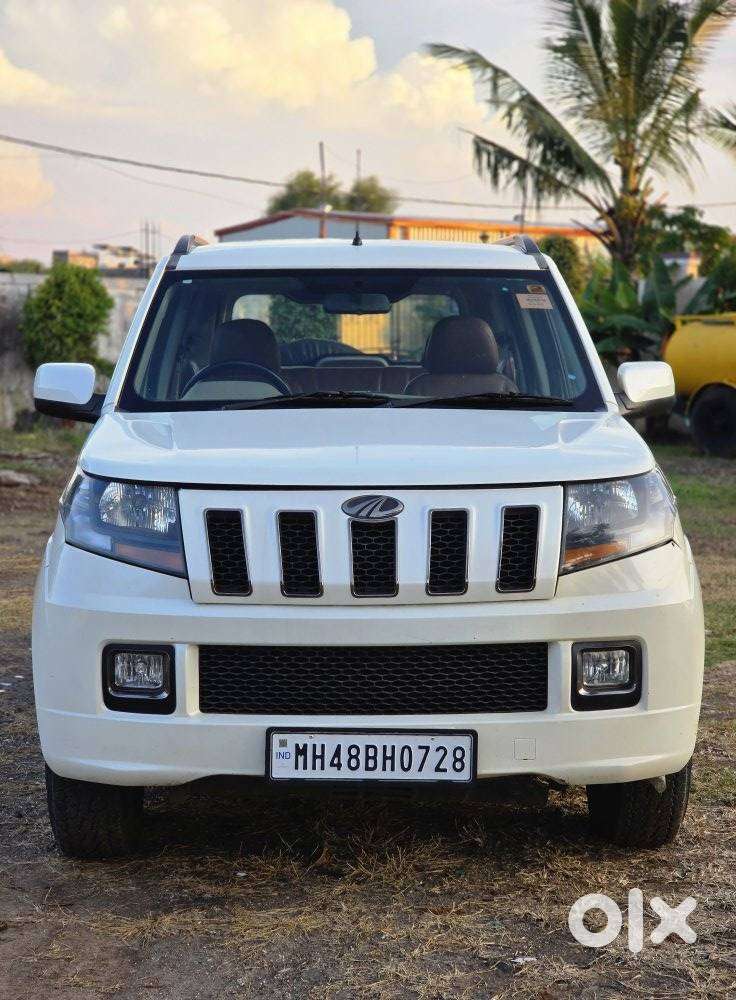 Mahindra TUV 300 T10 Opt, 2018, Diesel