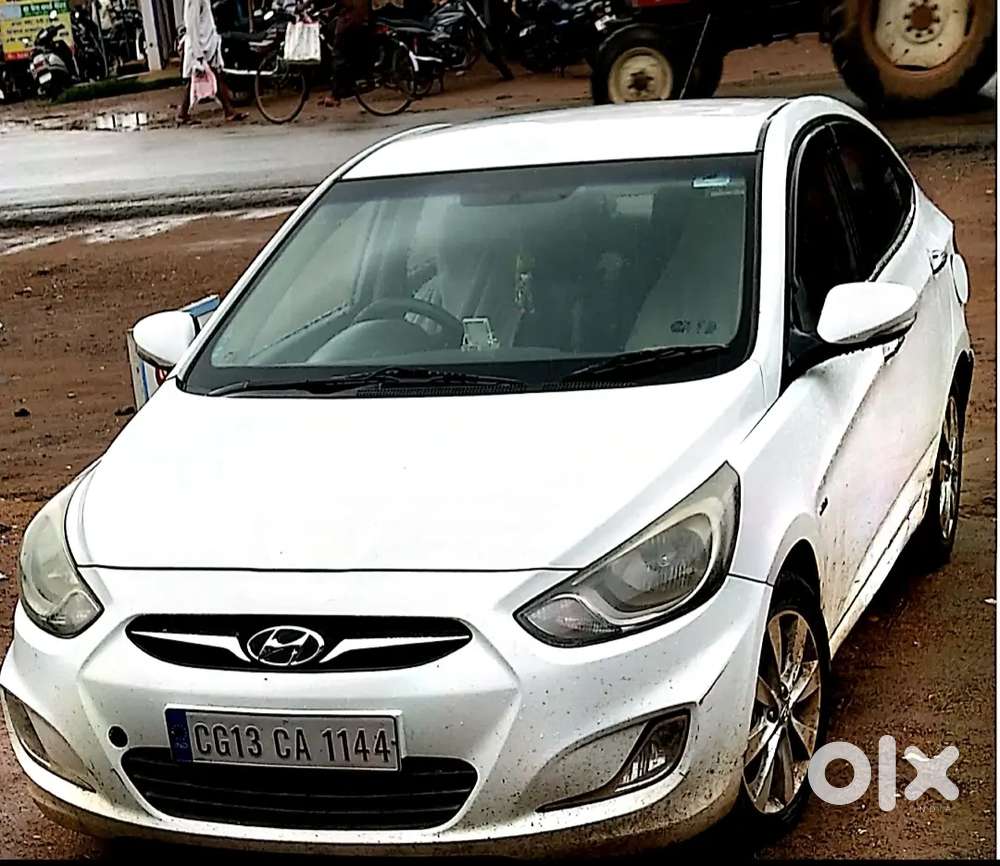 Hyundai Verna 2012