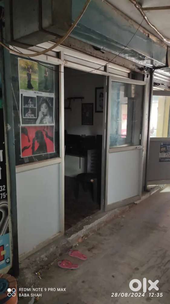 Surya market aminabad road lucknow