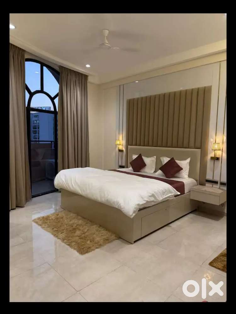 SMALL AND BIG SUITS AVAILABLE IN NEW HAJRATGANJ