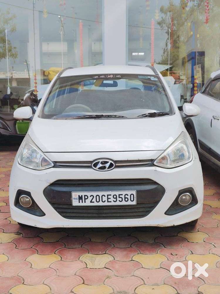 Hyundai Grand i10 2013-2016 Sportz, 2015, Petrol