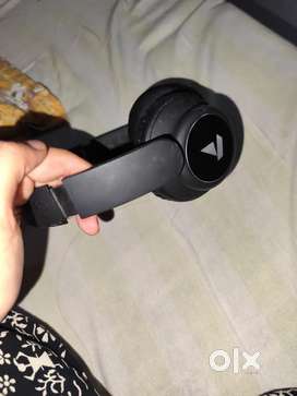Boat headphones