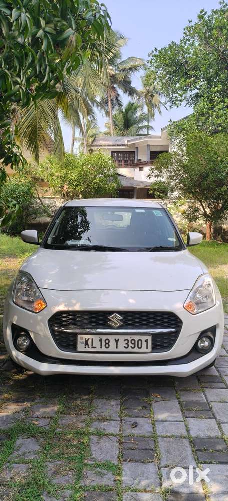 Maruti Suzuki Swift VXi + Manual, 2019, Petrol