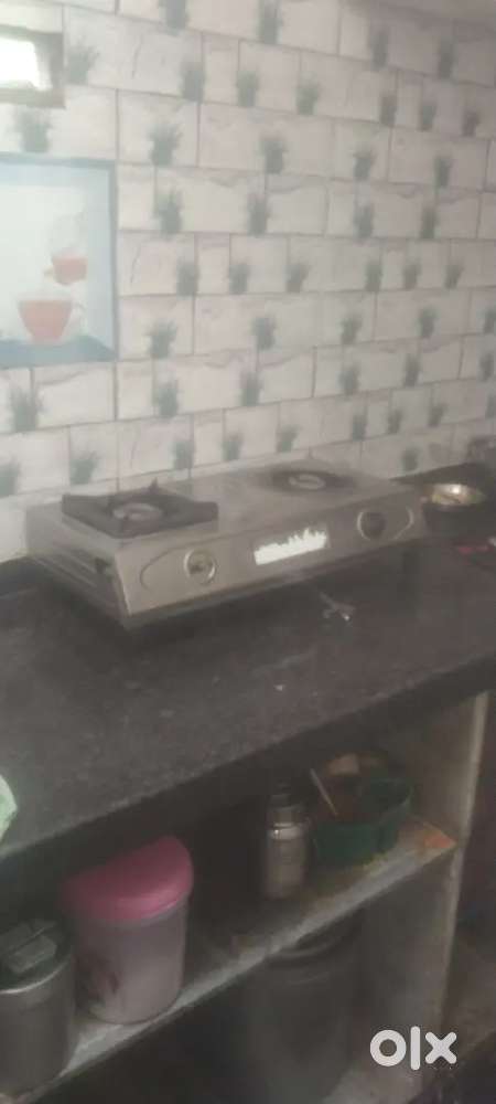 मकान बेचना है