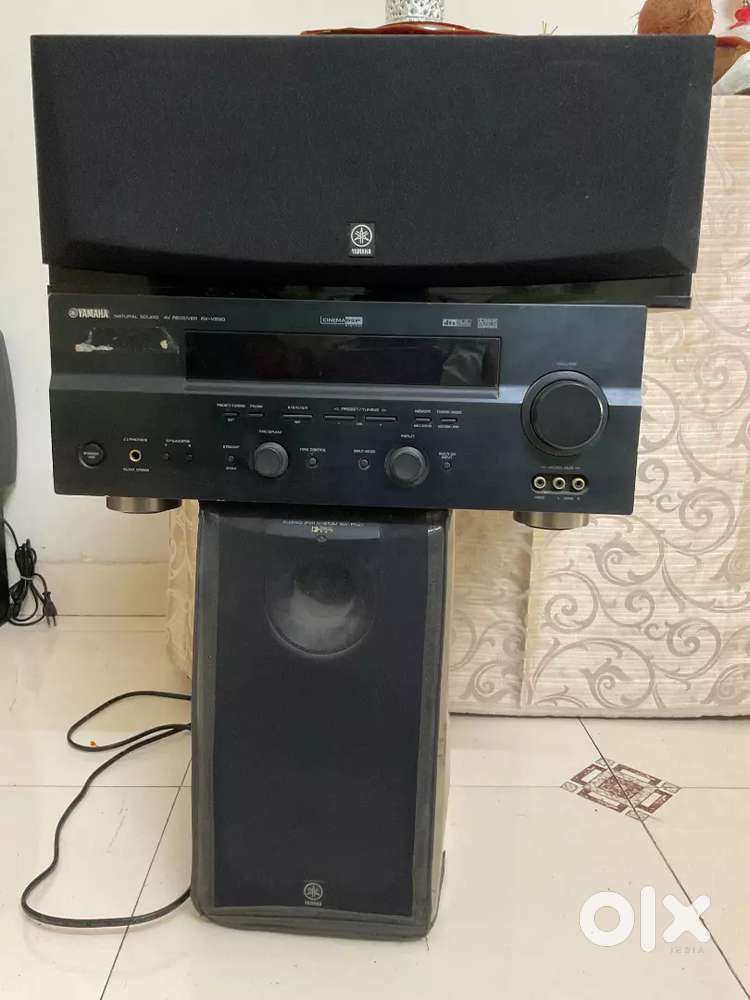 Yamaha V 550 & Yamaha MSP 3 studio monitors