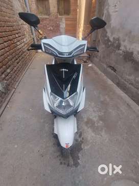ELECTRIC SCOOTER, GOOD CONDITION