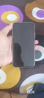iPhone 11.  8/128 new phone