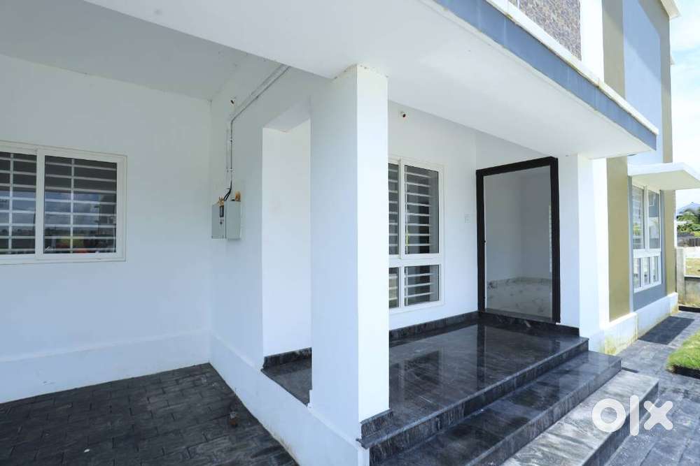 Fully Residential Area + Luxurious 4BHK House & Villa for sale!!