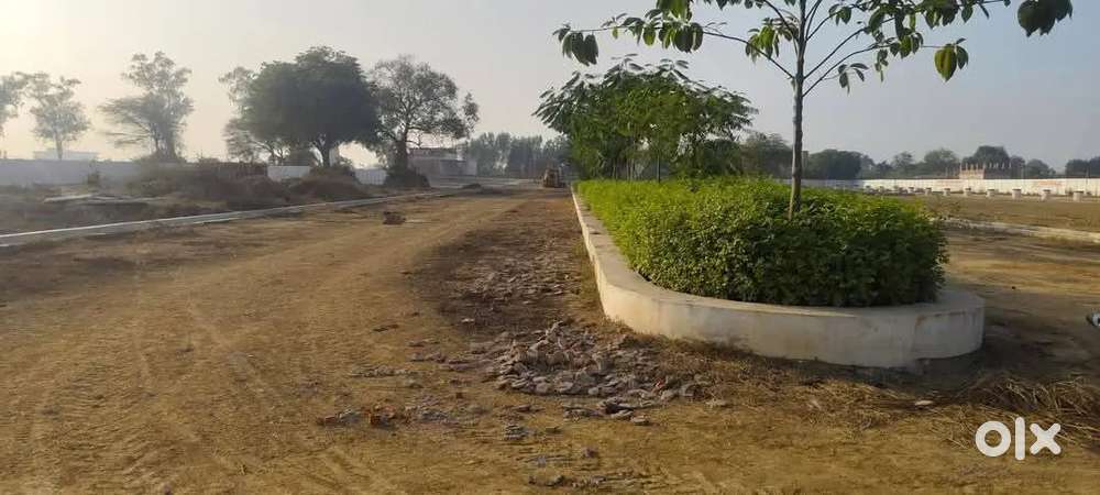 दीपावली तक रजिस्ट्री बिल्कुल फ्री सुल्तानपुर रोड पर प्लांट ले बैंकलोन