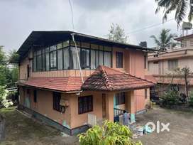 20 CENT LAND WITH HOUSE FOR SALE IN MANANTHAVADY
