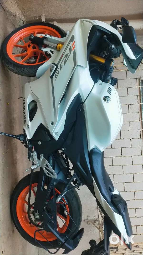 Yamaha R15 V4 White – Immaculate Condition! ️