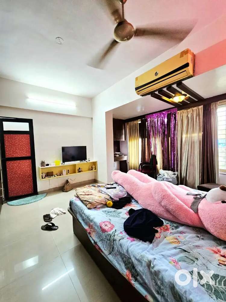 1bhk premium flat available