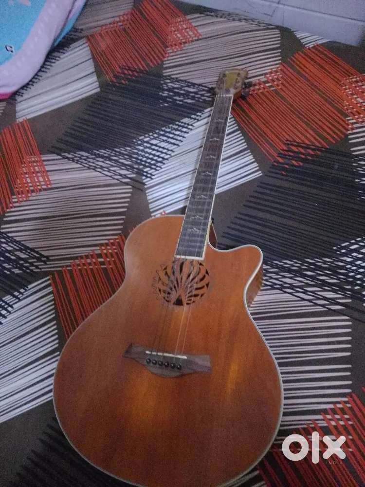 I sell guitar