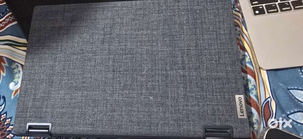 Lenovo YOGA
