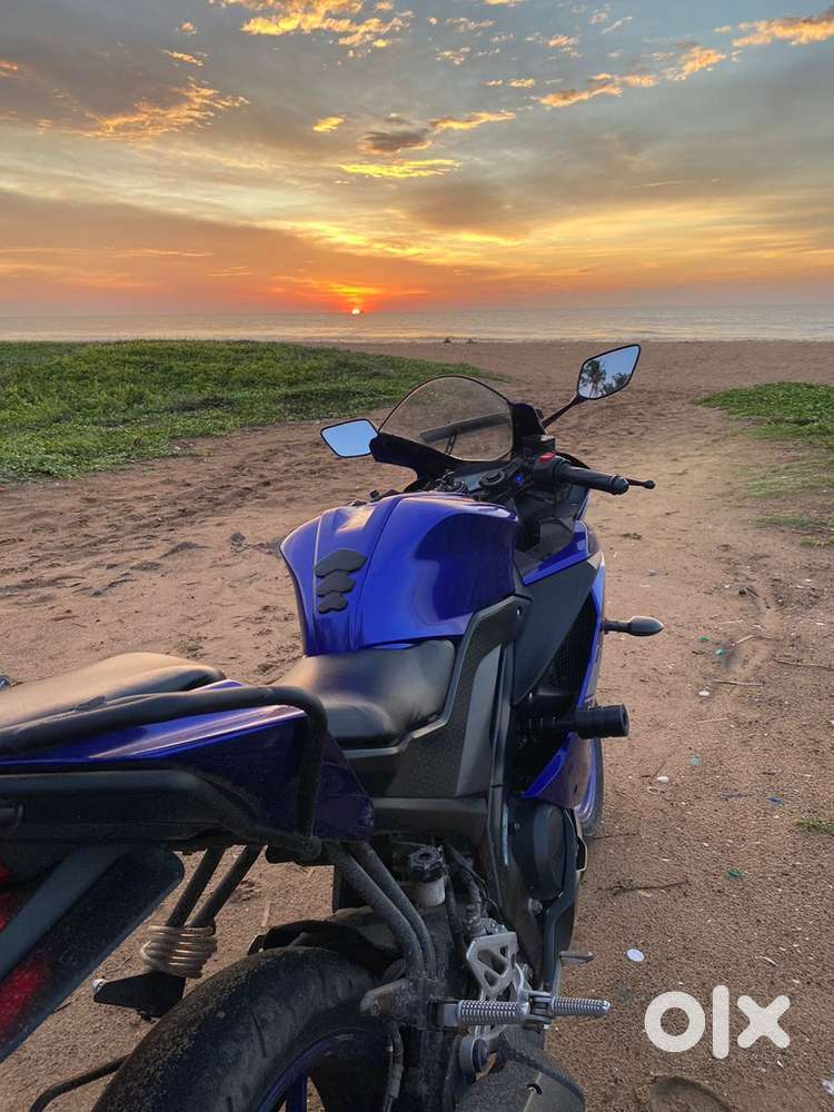 R15 v3 Superb condition