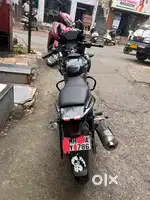 Bajaj pulser 220 DTS :