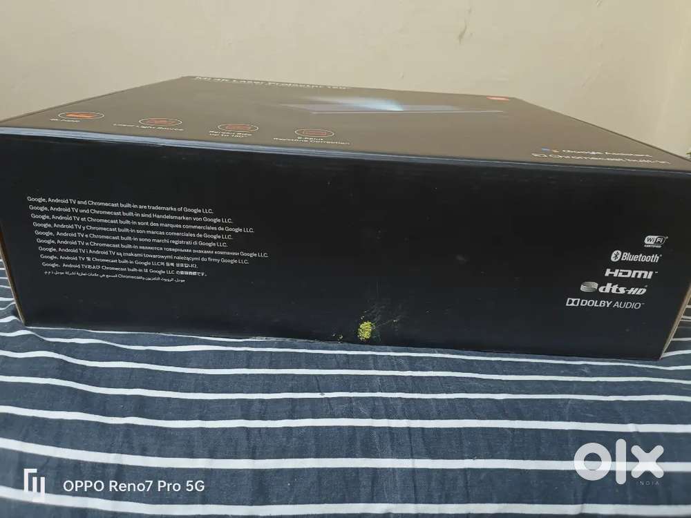 Mi 150 4k Laser UST , HITACHI CP AX 3005 UST