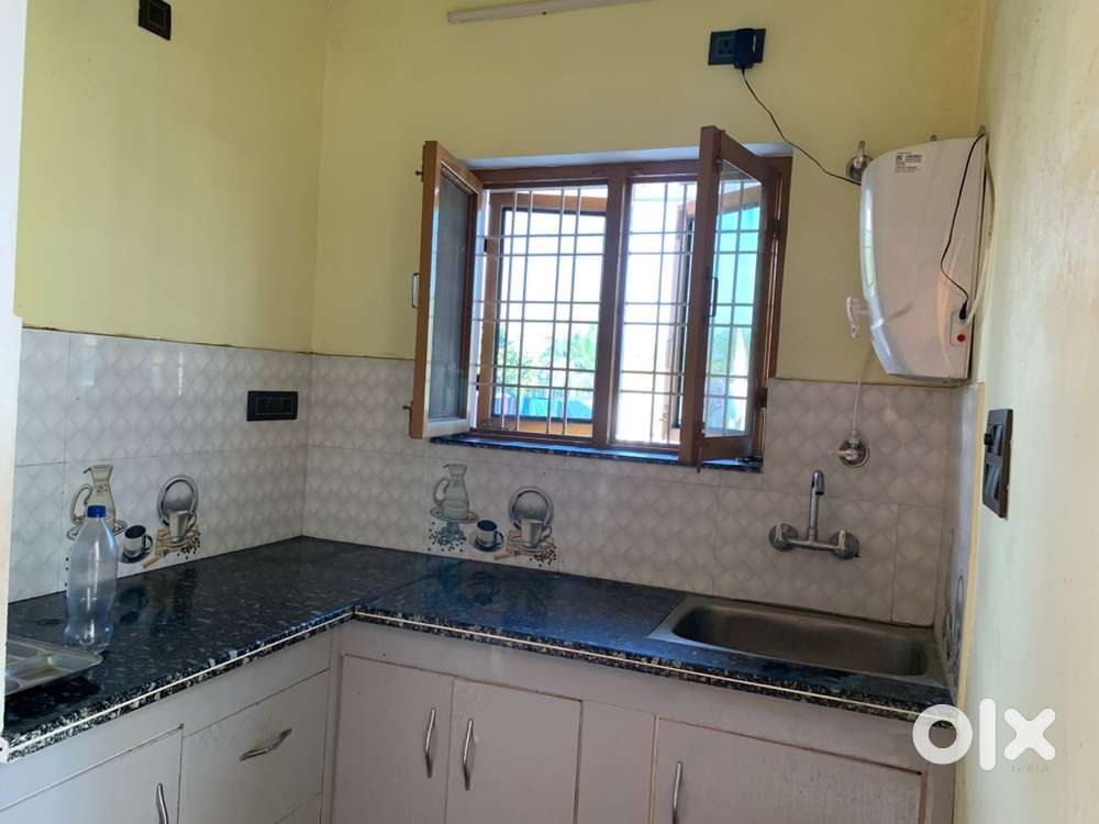 Furnished 1 room set with kitchen and terrace access
