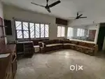 For PG or Bachelor 3bhk flat for rent at Race Course