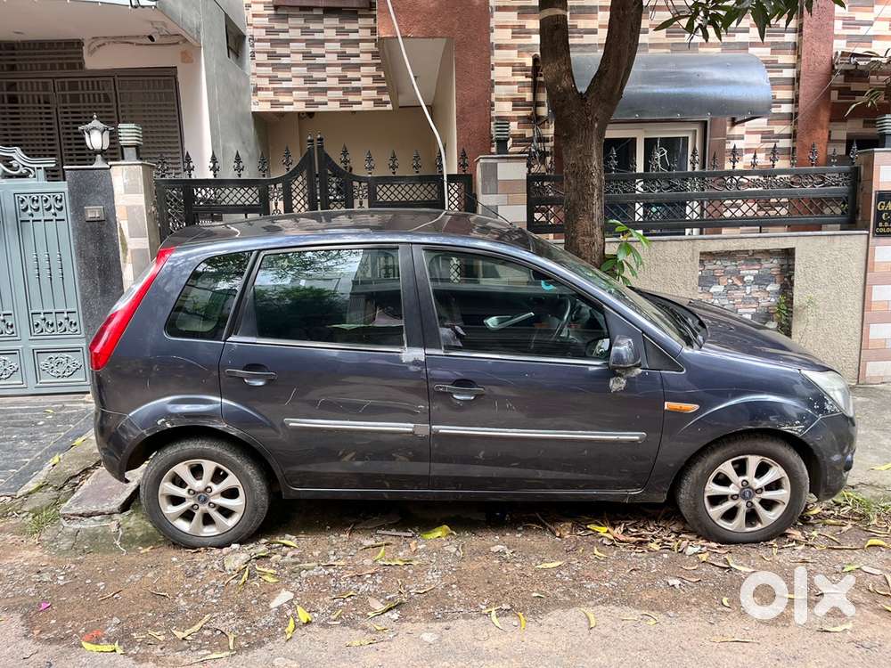 Ford Figo 2011 Diesel 98000 Km Driven