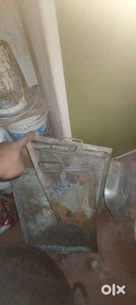 చాలా పెద్ద పెద్ద బాండీలు