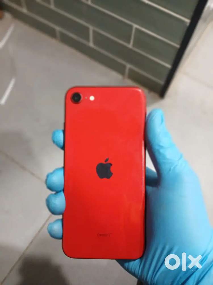 Iphone SE 2nd Gen ( Box , Storage = 64 , Battery = 76% ,colour =  Red)