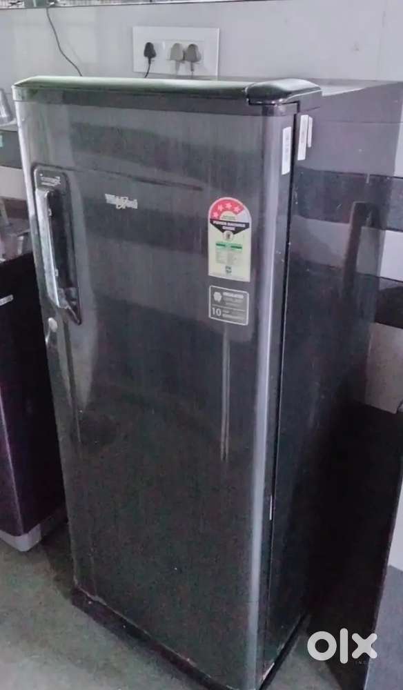 Whirlpool good condition refrigerator 165L