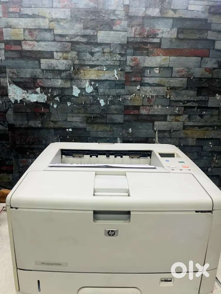 Hp 5200 Laser printer(DTP Quality )very good condition